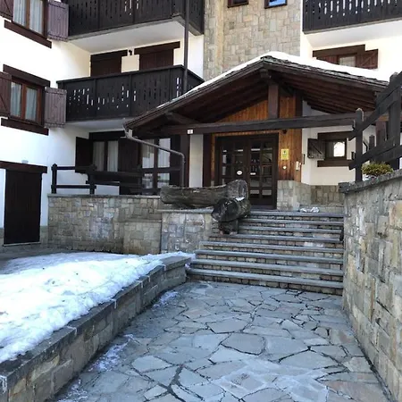 Accogliente In Centro Champoluc