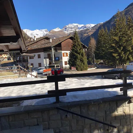 Accogliente In Centro Apartamento Champoluc